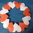 CORONA DE CORAZONES