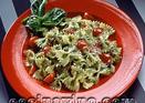 Recetas de cocina con ni&ntilde;os Ensalada de lazos a la albahaca