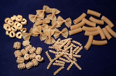 Ensalada de pasta con atún