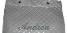 Ideas y regalos para bebés con su nombre bordado. Pijamas, baberos, bolsas, cubiertos... personalizados con el nombre de tu bebé o tu hijo