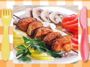 Brochetas marineras. Receta de pescado para niños