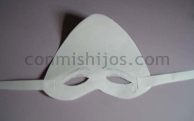 Manualidad máscara Pierrot. Paso 4.