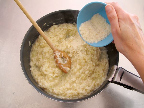 Receta infantil de risotto casero paso 11