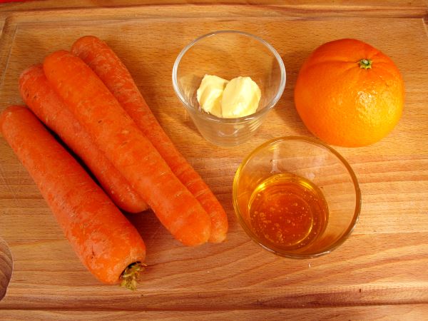 Receta infantil de zanahorias con miel paso 1