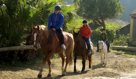 Paseo a caballo en Parque Natural en Barcelona