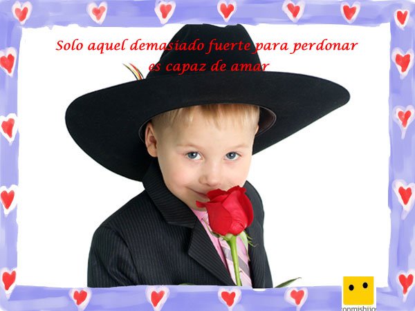 Frases de amor. Imagen de un niño con una rosa