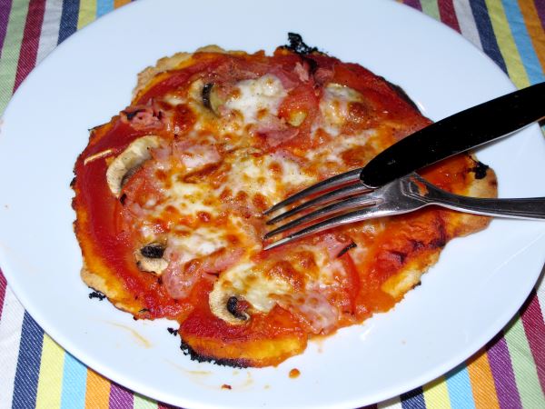 Pizza casera: receta para cocinar con niños