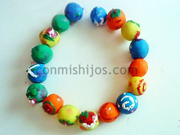 Collar cuentas caseras, para niños