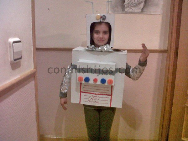 yo temperatura trompeta Disfraz de robot, manualidad de carnaval para niños