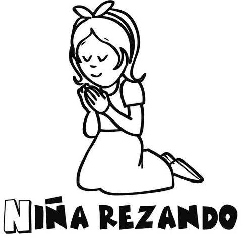 Primera comunión: niña rezando