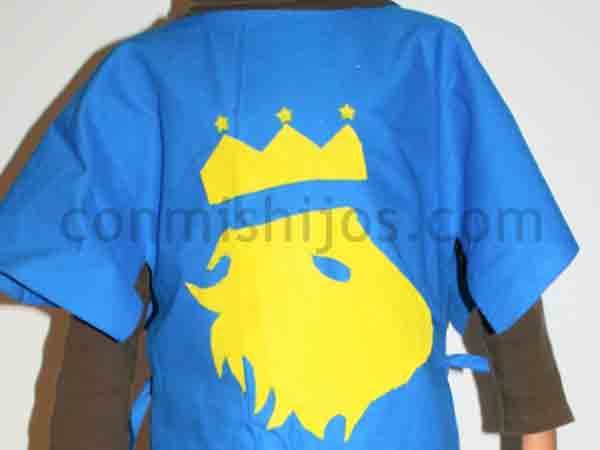 Equipo de juegos Volverse alguna cosa Disfraz de caballero medieval. Manualidad de Carnaval para niños Equipo de juegos Volverse alguna cosa Disfraz de caballero medieval. Manualidad de Carnaval para niños