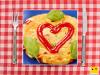 Recetas saladas para niños. Tortilla con corazón de Ketchup