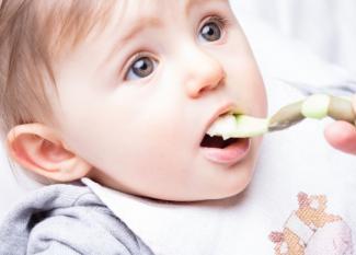 Algunas dudas sobre la alimentación de bebés: tiempos y periodos