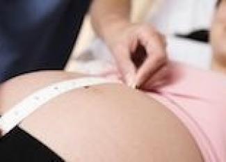 ¿Para qué sirve medir la altura uterina?