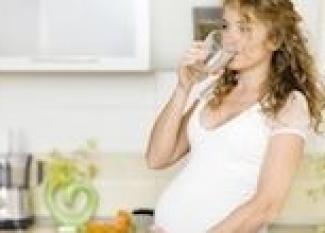 Importancia de la hidratación en el embarazo