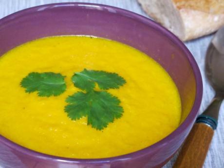 Sopa de zanahoria, miel y jengibre: receta paso a paso