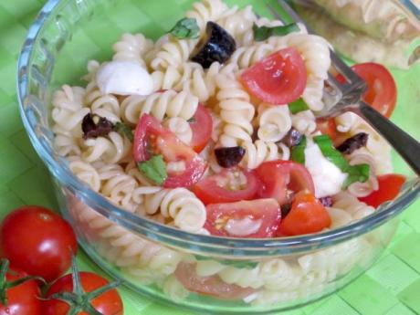 Ensalada de pasta. Recetas fáciles para niños