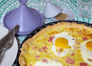 Tarta oriental de jamón y huevos: receta fácil paso a paso