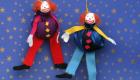 Marionetas de payasos acróbatas: manualidad para niños