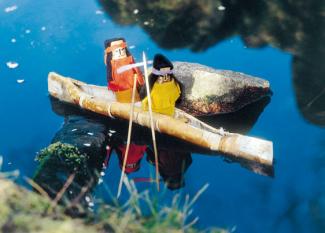 Manualidad infantil para fabricar indios en su canoa