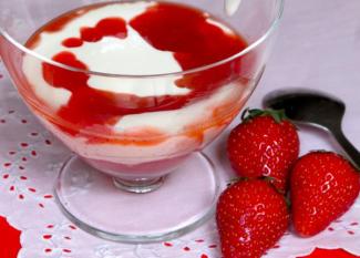 Receta infantil de crema de fresas y vainilla