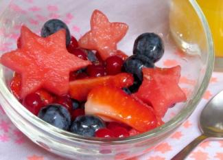 Receta infantil de ensalada de estrellas de fruta