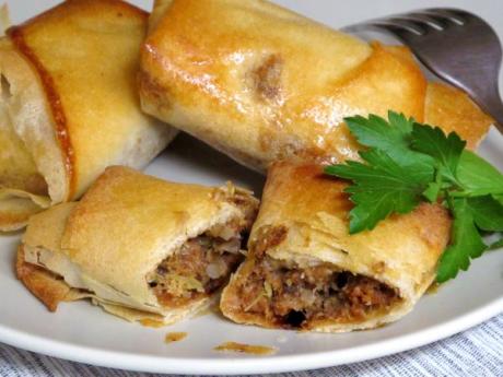 Receta de rollitos de hojaldre rellenos de carne y champiñones