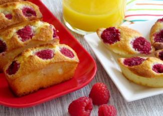 Receta infantil de pastelitos de frambuesa y coco