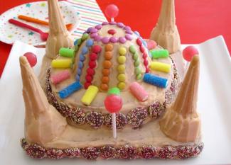 Receta infantil de tarta con forma de castillo