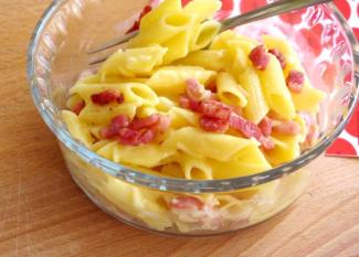 Receta infantil casera de pasta carbonara