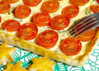 Receta infantil de tarta de tomates con queso ricotta