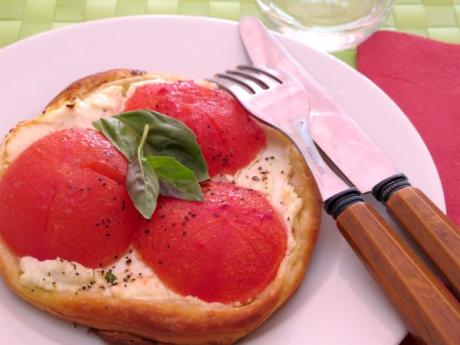 Receta de tartaletas de tomates con queso de cabra