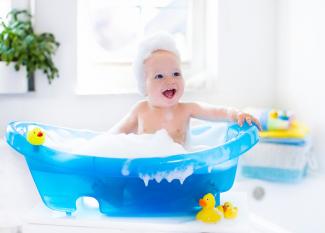Consejos para bañar al bebe