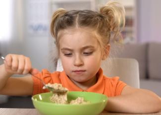 Mi hijo no quiere desayunar, ¡¿qué hago?!