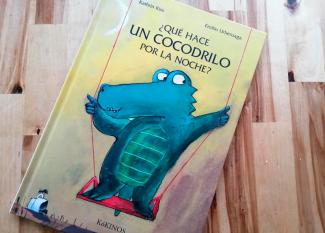 Libros con valores para niños: Qué hace un cocodrilo por la noche