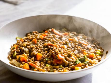 Lentejas con verduras. Receta para toda la familia