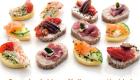 Surtido de canapés variados para Navidad. Recetas rápidas y fáciles