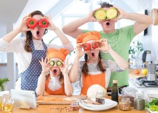 12 increíbles beneficios de cocinar con los niños