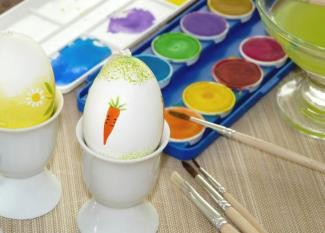 12 ideas para hacer huevos de Pascua con los niños