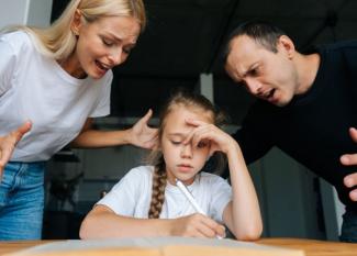 8 errores de los padres con los deberes de los niños