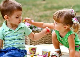 Alimentos a evitar en niños por riesgo de atragantamiento