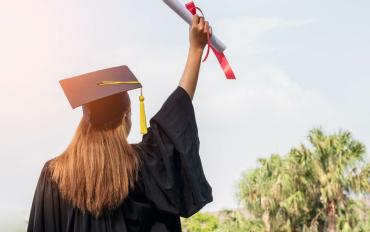 26 emotivas frases de graduación para tu hijo o hija