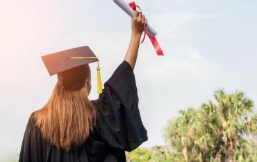26 emotivas frases de graduación para tu hijo o hija