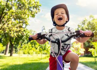 7 beneficios de montar en bicicleta para los niños