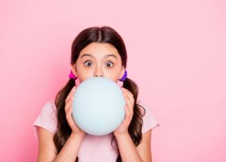 11 ventajas de inflar globos para niños