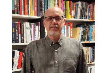 Alfredo Quirós, librería Cervantes: la lectura no tiene que ser un deber a realizar fuera del horario lectivo