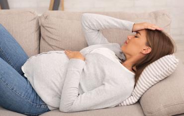 Control del dolor abdominal durante el embarazo