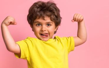 Los 17 nombres más potentes para niño según la IA