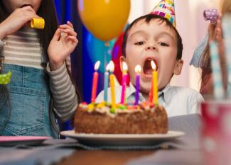 Feliz cumpleaños hermano: cartas y mensajes