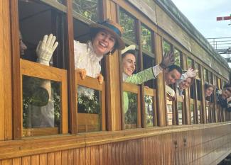 tren de la fresa con niños